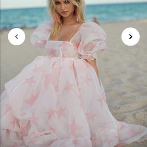 Selkie the powdered star French puff dress size Medium